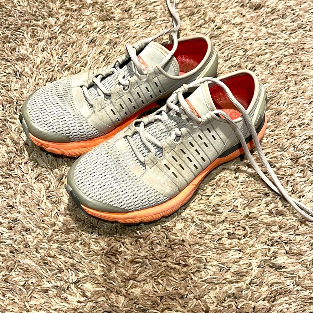 Woman’s Under Armour sneakers